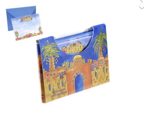 A picture of the desert scene on this card holder.